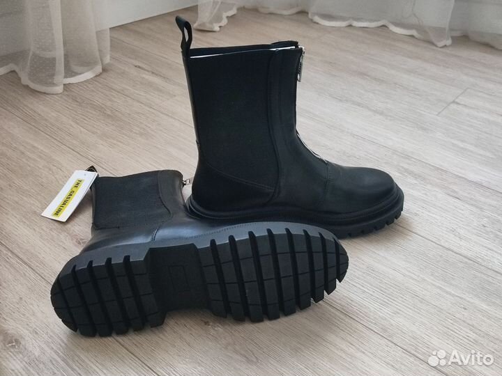 Ботинки демисезонные размер 40