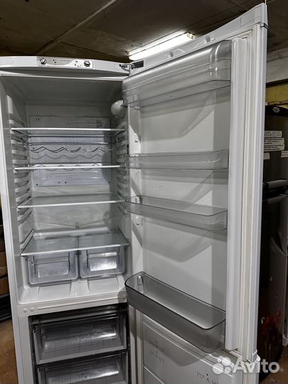 Холодильник hotpoint ariston в отл сост