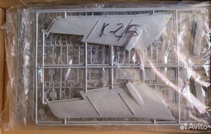 Модель самолета Ту-16, 1/72, Трумпетер