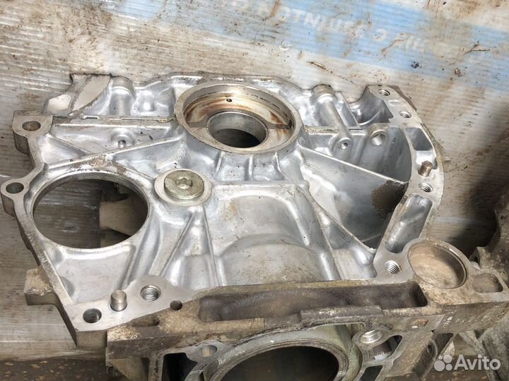 Блок цилиндров Nissan QR20DE