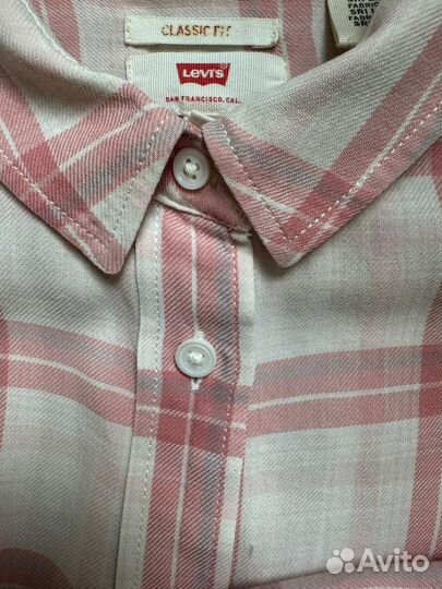 Рубашка бело-розовая в клетку в хорошем состоянии