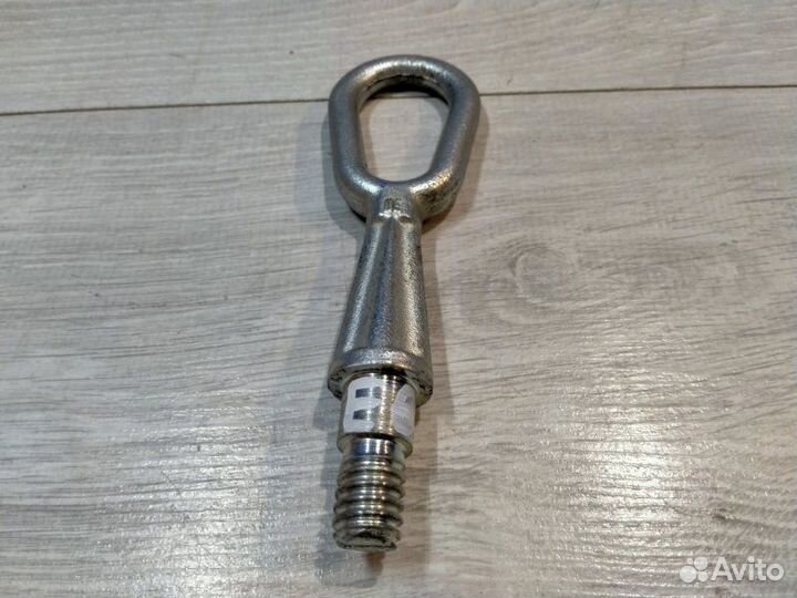 Петля буксировочная Bmw 530I E60 N52B30 05/2006