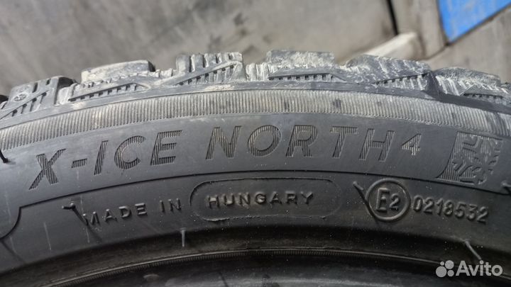 Michelin X-Ice North 4 SUV 225/45 R19