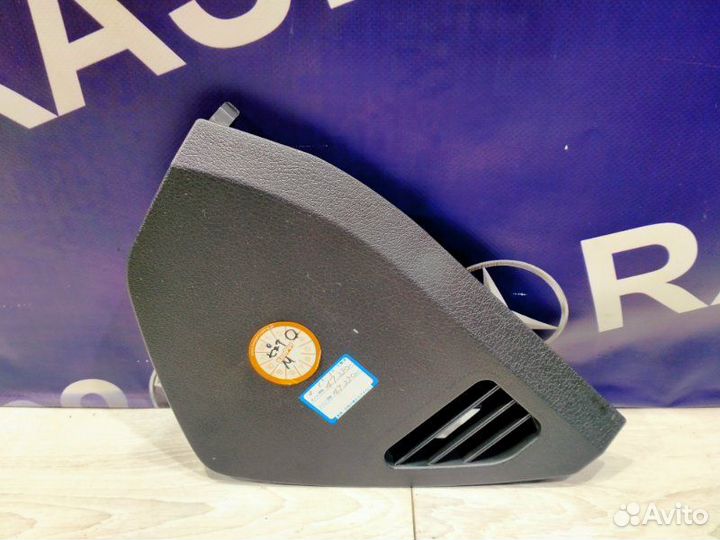 Накладка консоли правая Mercedes-Benz 211.056 E