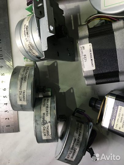 Шаговые двигатели различного типоразмера