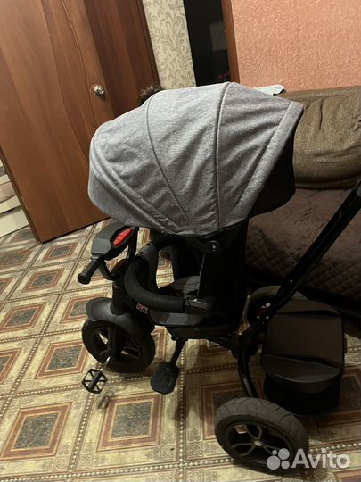 Детский трехколесный велосипед с ручкой