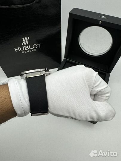 Часы Hublot