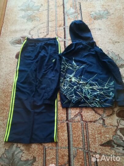 Костюм женский спортивный