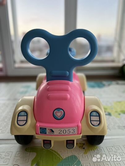 Машинка каталка толокар для девочки Molto Girls