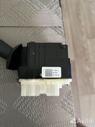 Подрулевой переключатель дворников LADA vesta