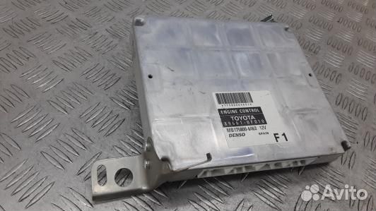 Блок управления двс toyota corolla verso 2 (99O16P