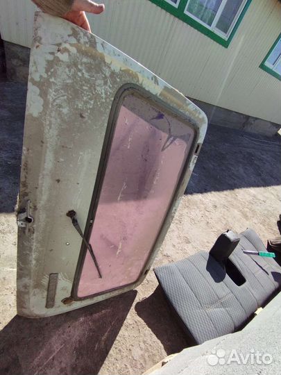 Задняя дверь нива