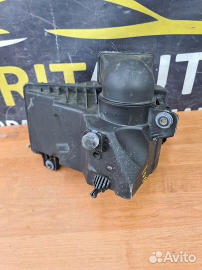 Корпус воздушного фильтра Kia Carnival 4 D4HE