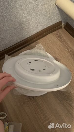 Люстры новые