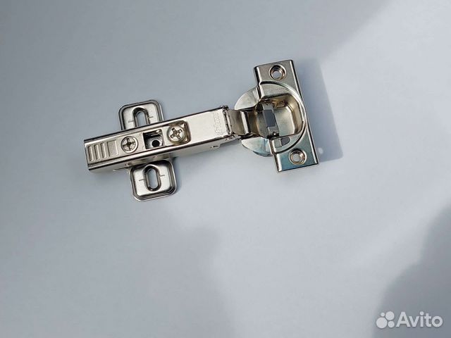 Мебельные петли Blum