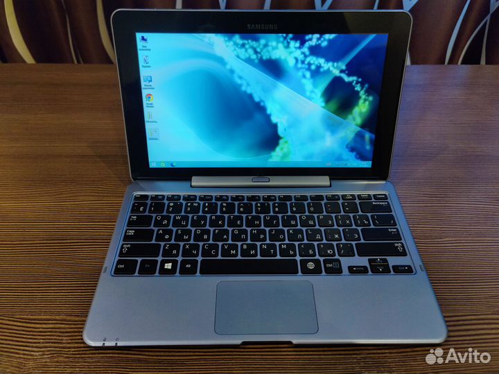 Планшет Samsung ativ SMART PC XE500T1C-H01 dock