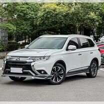 Mitsubishi Outlander 2.0 CVT, 2020, 36 000 км, с пробегом, цена 2 100 000 руб.