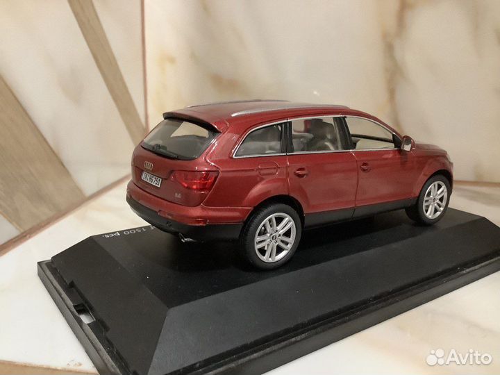 Audi Q7 1:43 Schuco