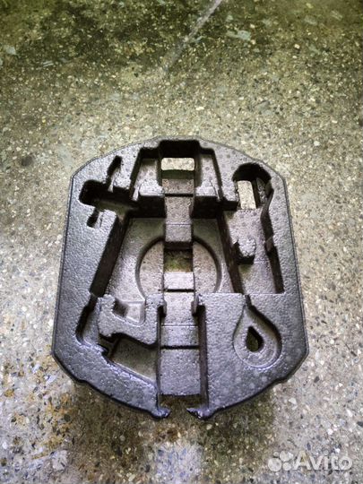 Ящик для домкрата Suzuki Grand Vitara