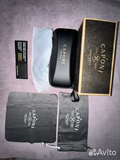 Солнцезащитные очки женские caponi