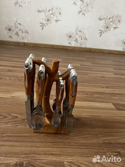 Набор столовых предметов