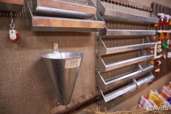 Кормушки, поилки в ассортименте