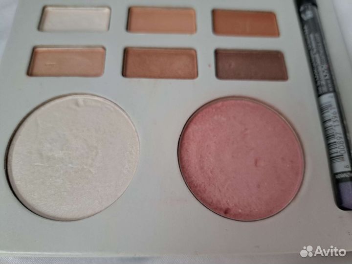 Палетка бу + карандаш в подарок