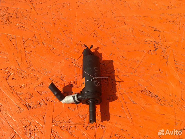 Насос (моторчик) омывателя фар OEM:8377613 BMW 200