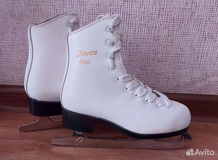 Фигурные коньки Graf Davos Gold белые, 29 размер
