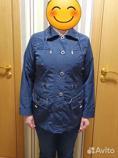 Куртка-ветровка