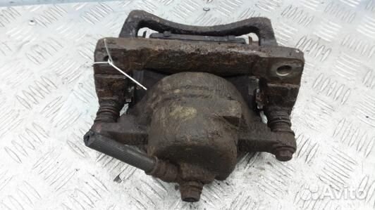 Суппорт тормозной передний правый honda accord 6