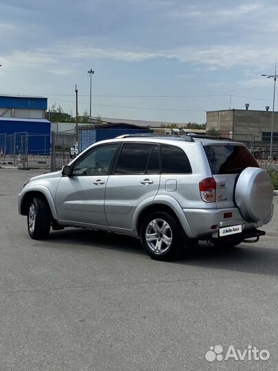 Toyota RAV4 2.0 AT, 2001, 525 000 км