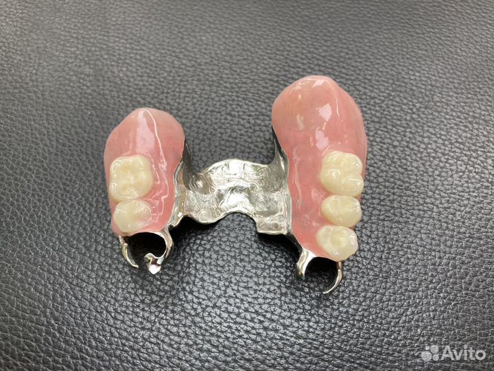 Зубной техник ищет сотрудничества с врачами