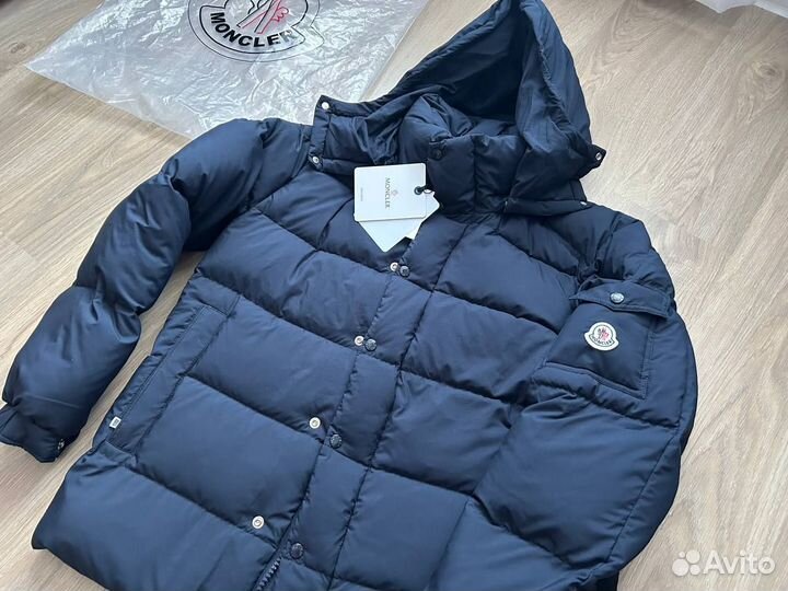 Пуховик Moncler Vezere