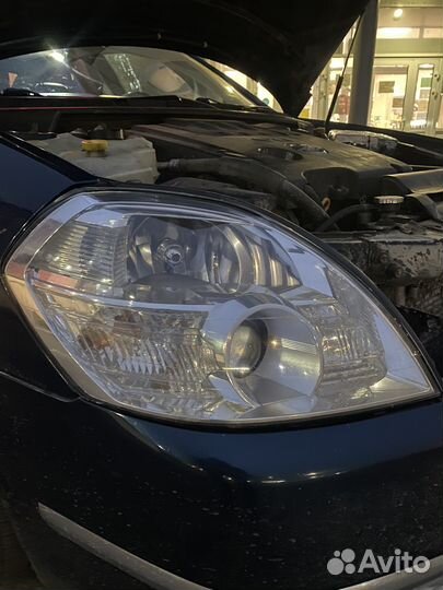 Фара передеяя правая ниссан теана 31