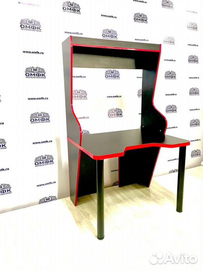 Стол компьютерный Геймер для клуба