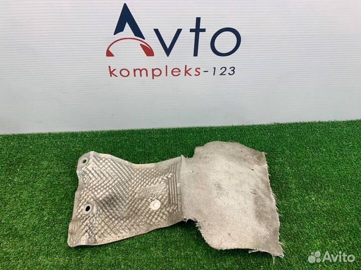 Экран тепловой Audi A4 B8 cdnc 2011