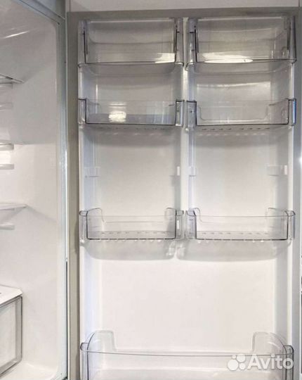 Холодильник LG