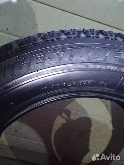 Bridgestone Blizzak Revo GZ 205/60 R16 92S