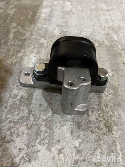 Усиленная подушка двигателя vesta