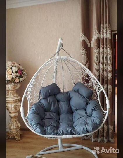 Садовая качеля кокон