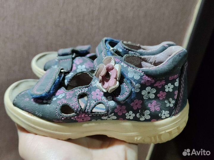 Сандалии котофей 24