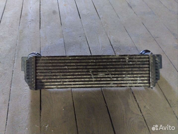 Радиатор интеркулера bmw