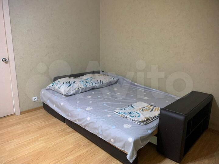 2-к. квартира, 42 м², 3/3 эт.