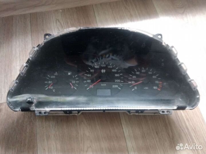 Панель приборов Alfa Romeo 145-146