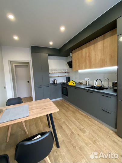 П образная кухня на заказ. Фабрика