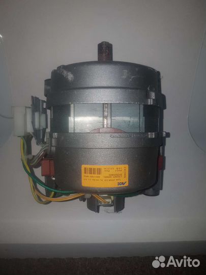Двигататель стиральной машины 512020503