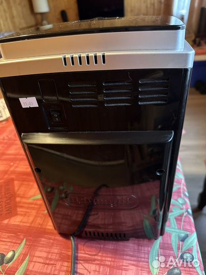 Кофемашина delonghi magnifica s