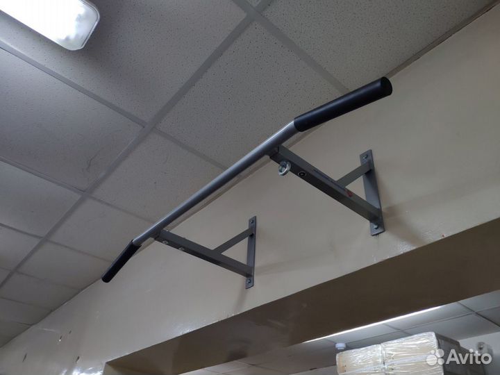 Турник настенный (2 хвата) новый