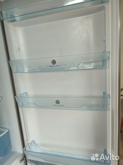 Холодильник бу. P